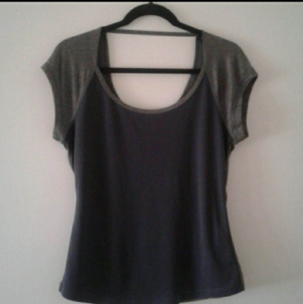 Sports Essentials medium workout top